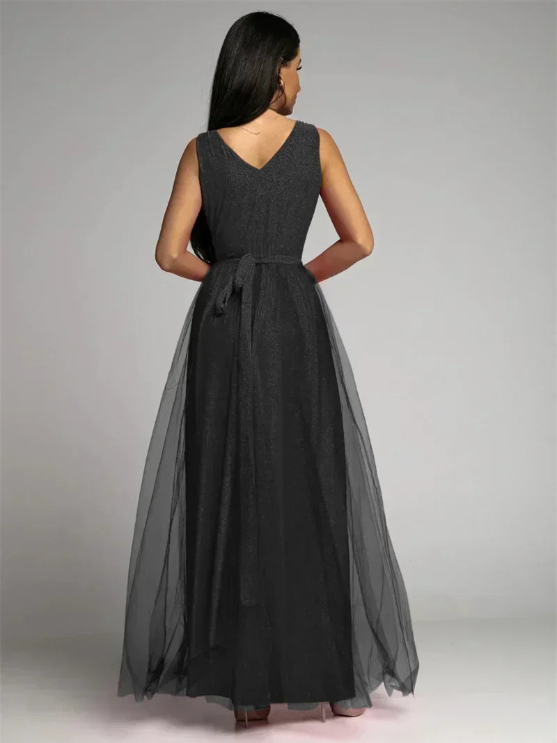 Linda - Elegante Jurk Met V-Hals