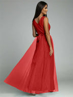 Linda - Elegante Jurk Met V-Hals