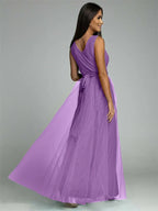 Linda - Elegante Jurk Met V-Hals